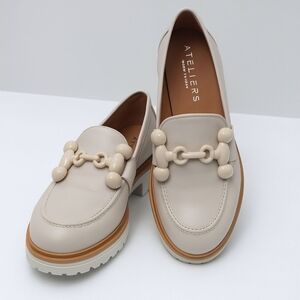 ATELIERS Tatum Cream Leather Loafers - Lug Sole Almond Toe Preppy - Size 37